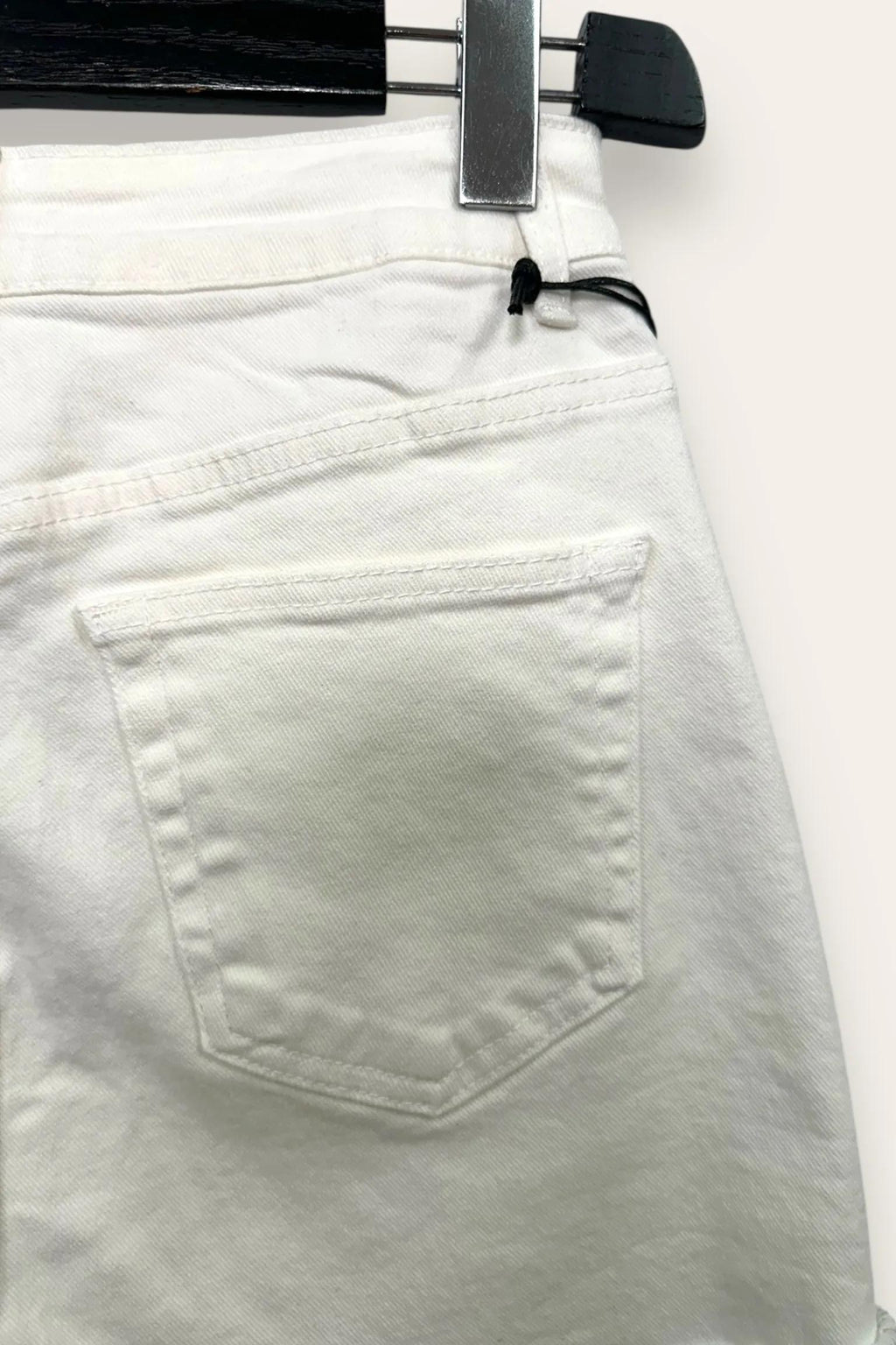 Shorts sfrangiato 