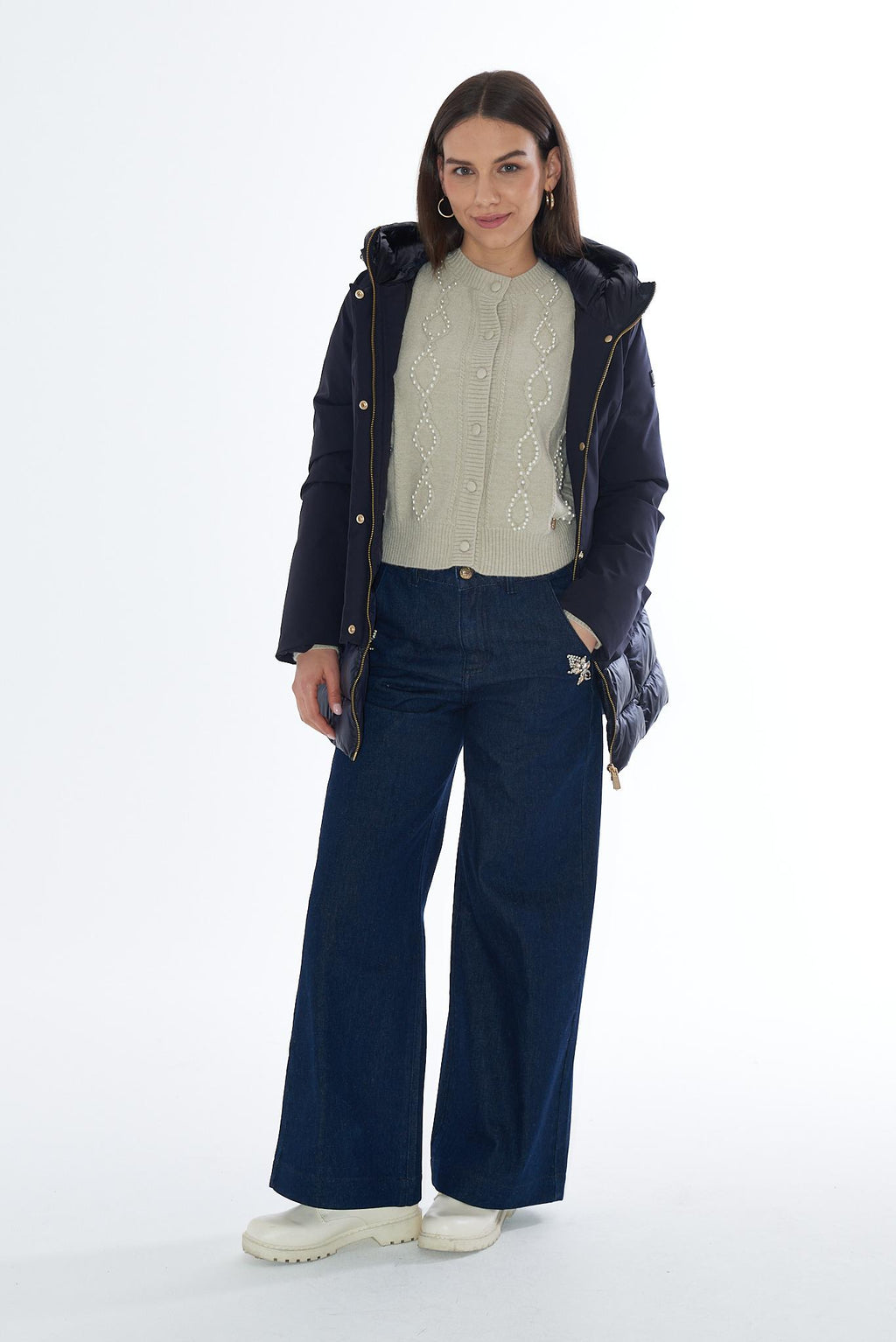 O086 NU00/0710 YES ZEE