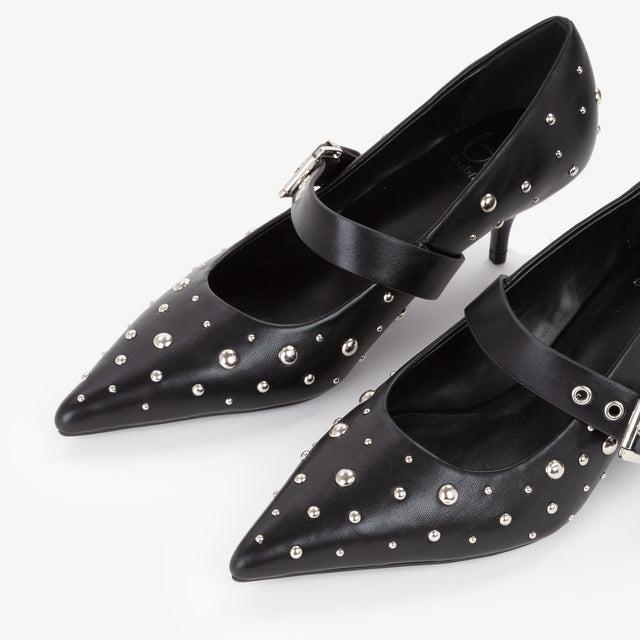 HIGH HEELS 