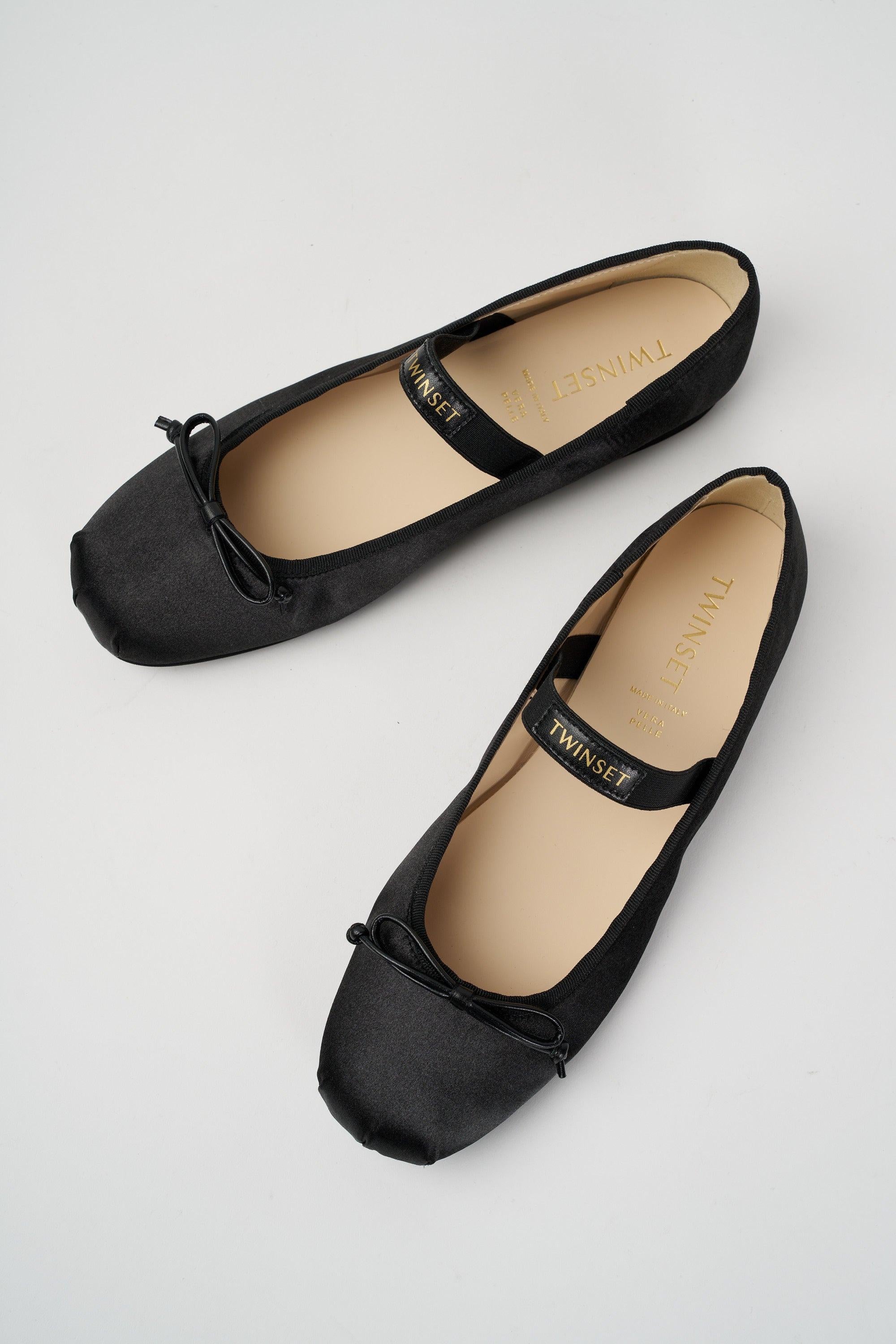 251GCJ022/00006 TWINSET