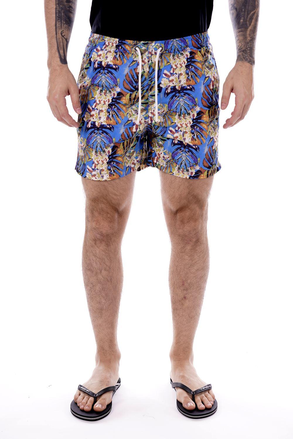 D700 US00/2001 YES ZEE