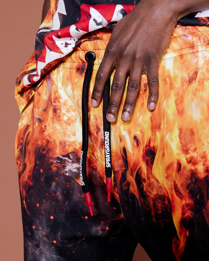 SHARK ON FIRE PANTS BLACK SP382BLK/BLACK SPRAYGROUND