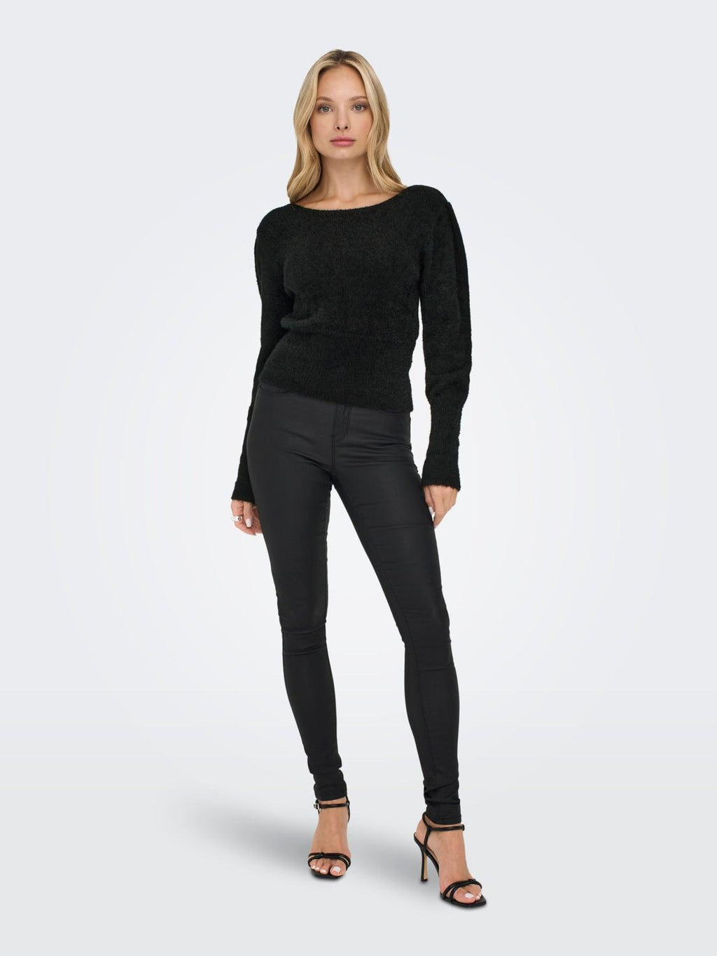 15260678/Black ONLY