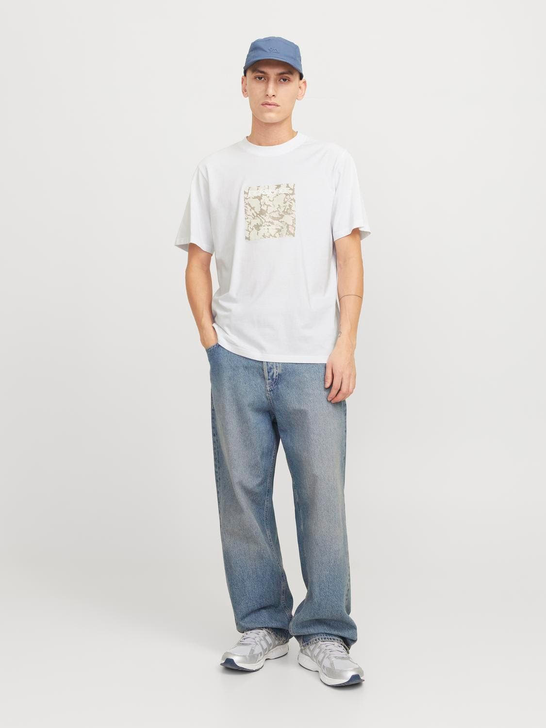 12273239/Bright White JACK AND JONES