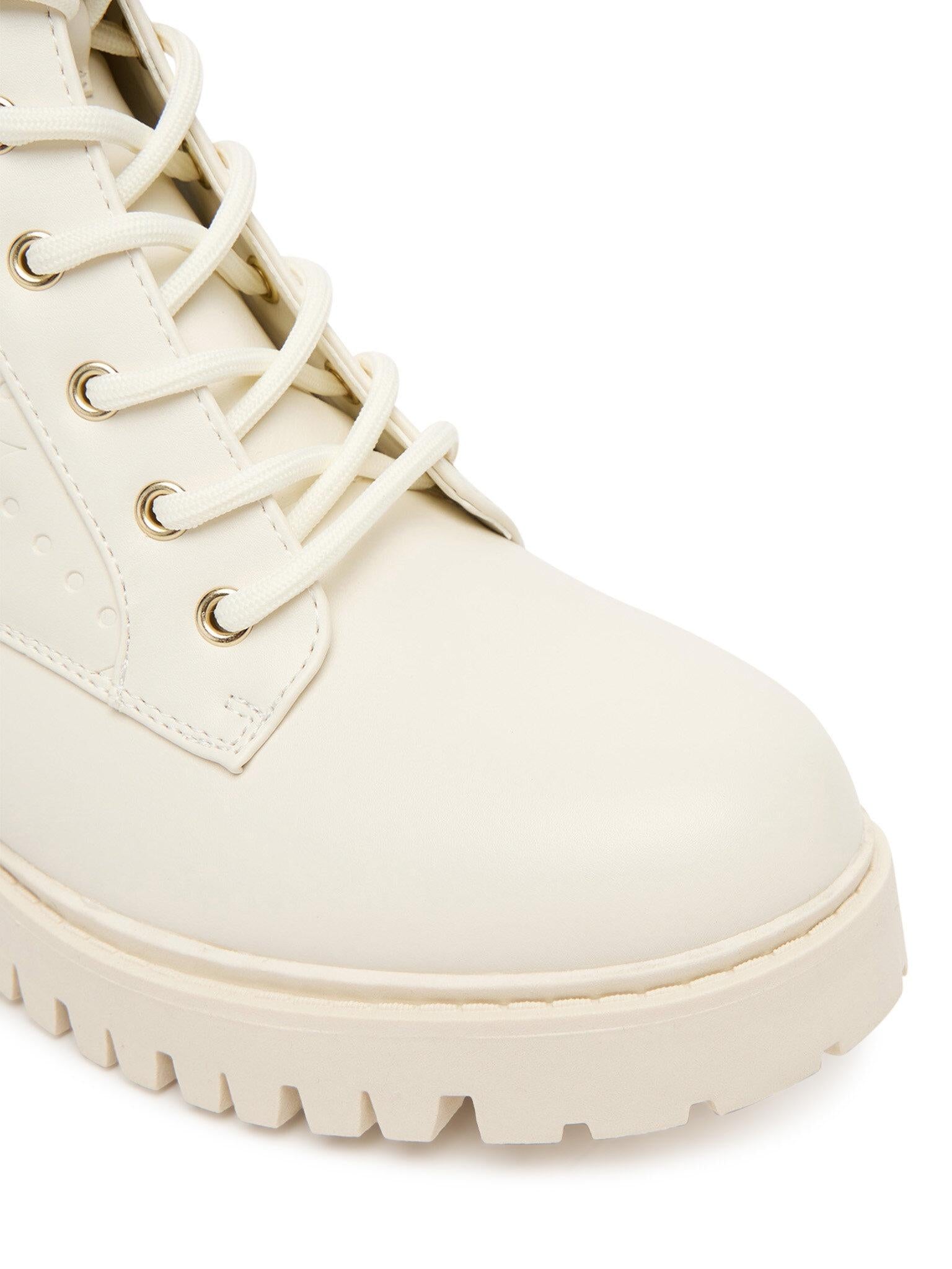 FLTORAFAL10/IVORY GUESS