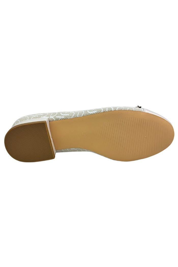 BALLET SHOES 