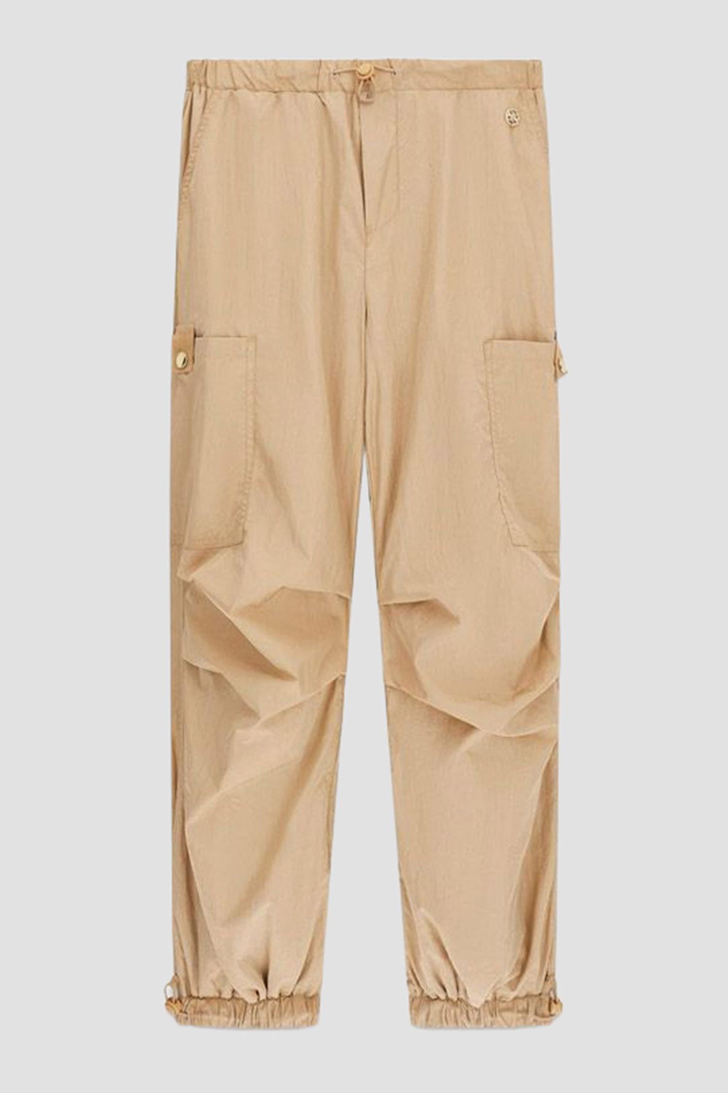 J6RB08WGWA0/G1G1 GUESS