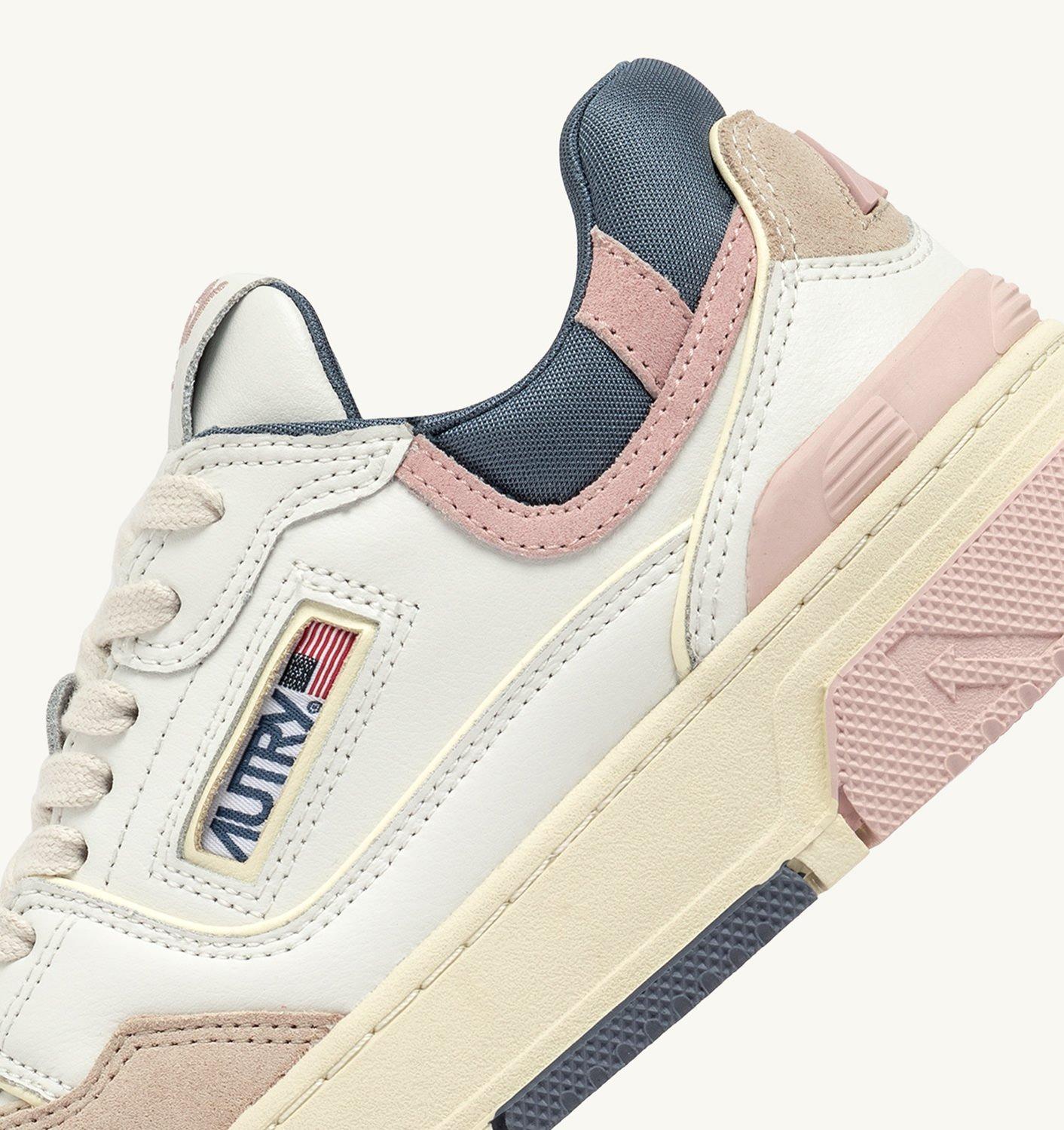 CLC LOW WOM-MULTISUE/COL ROLW-MC01/WHT/PEACHWIP AUTRY