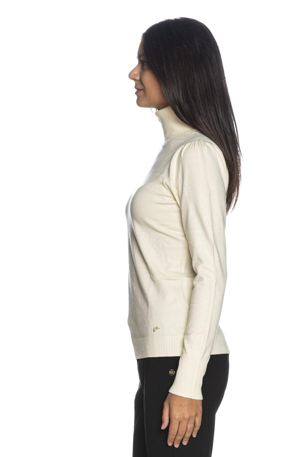 M038 RU00/0157 YES ZEE