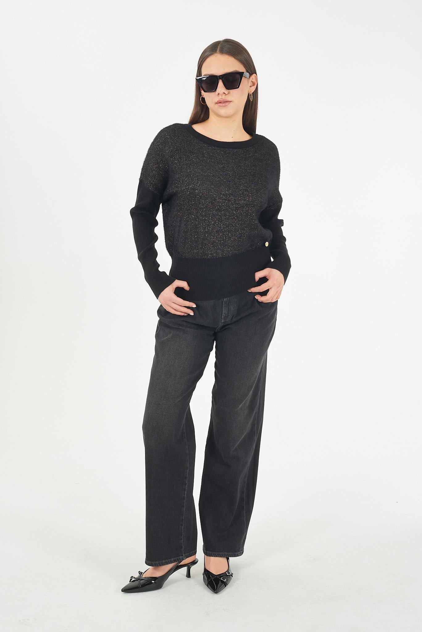 M014 IS00/0801 YES ZEE