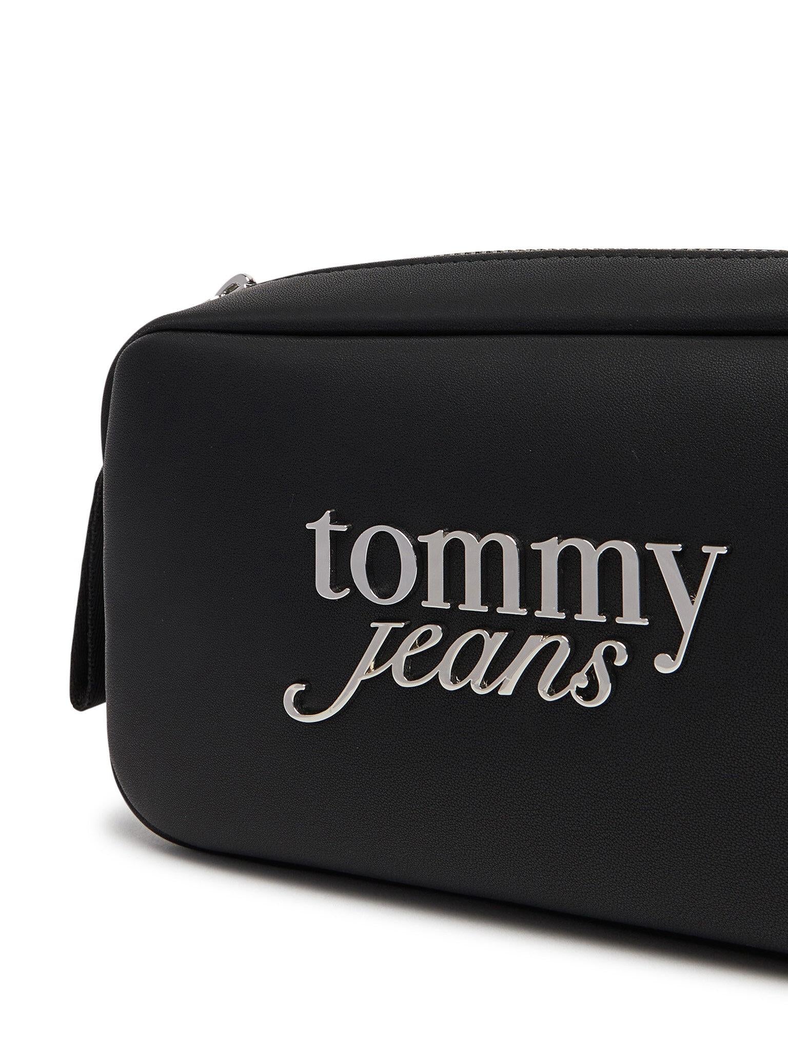 TJW BOLD SCRIPT CAMERA BAG AW0AW17897/BDS TOMMY JEANS