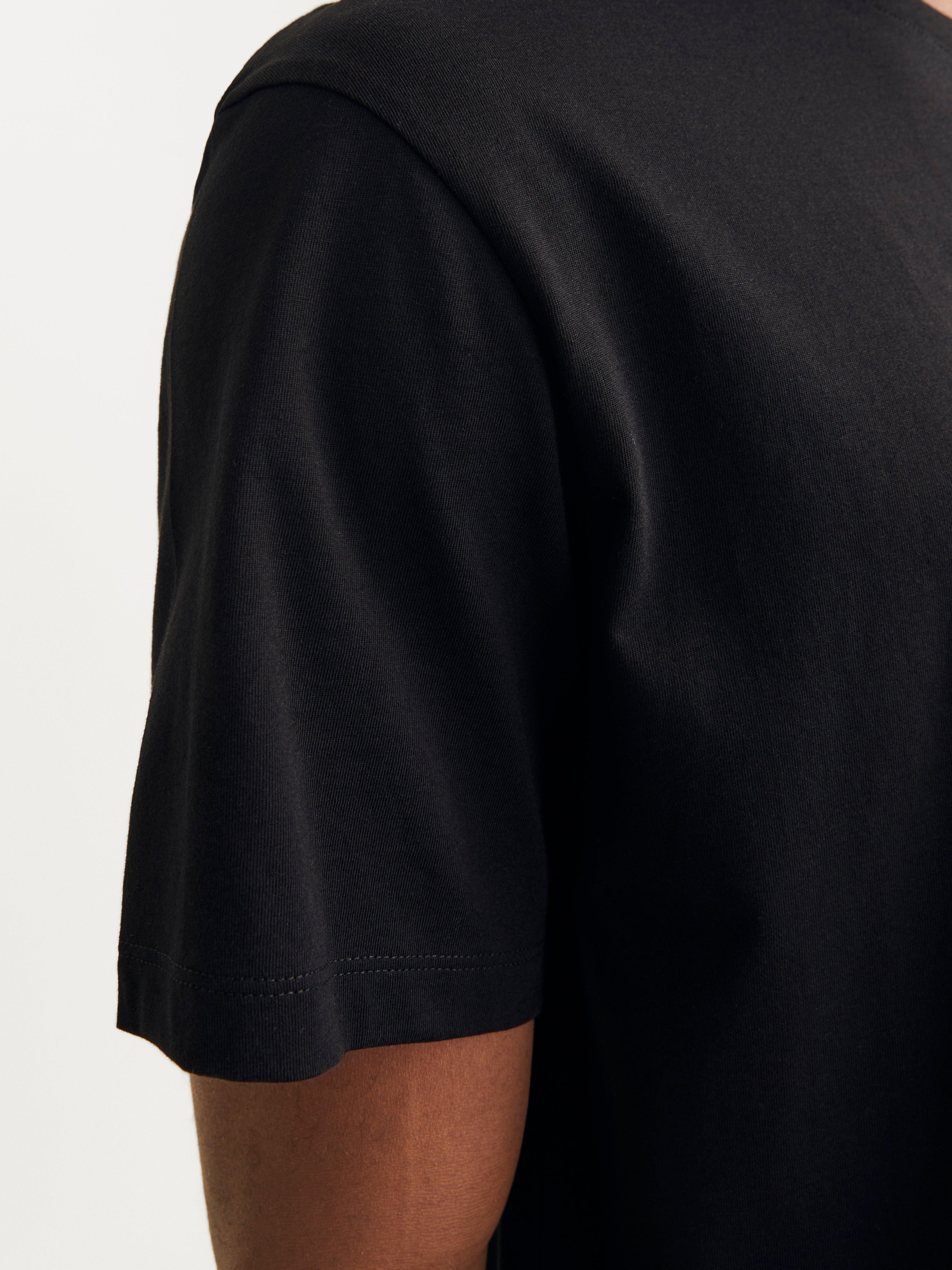 12268415/Black JACK AND JONES