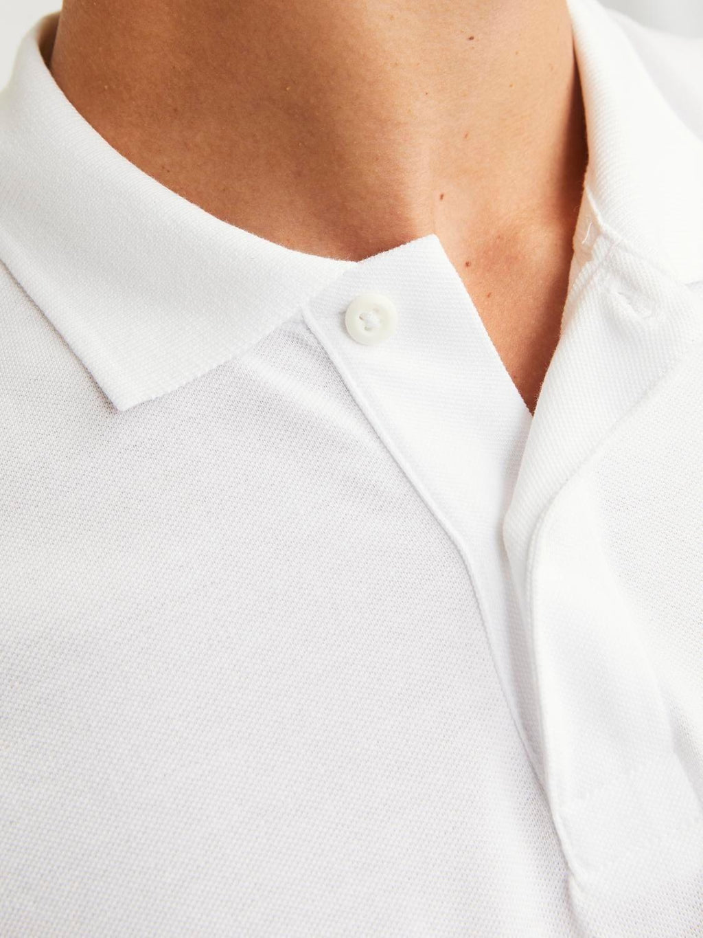 12136516/White JACK AND JONES