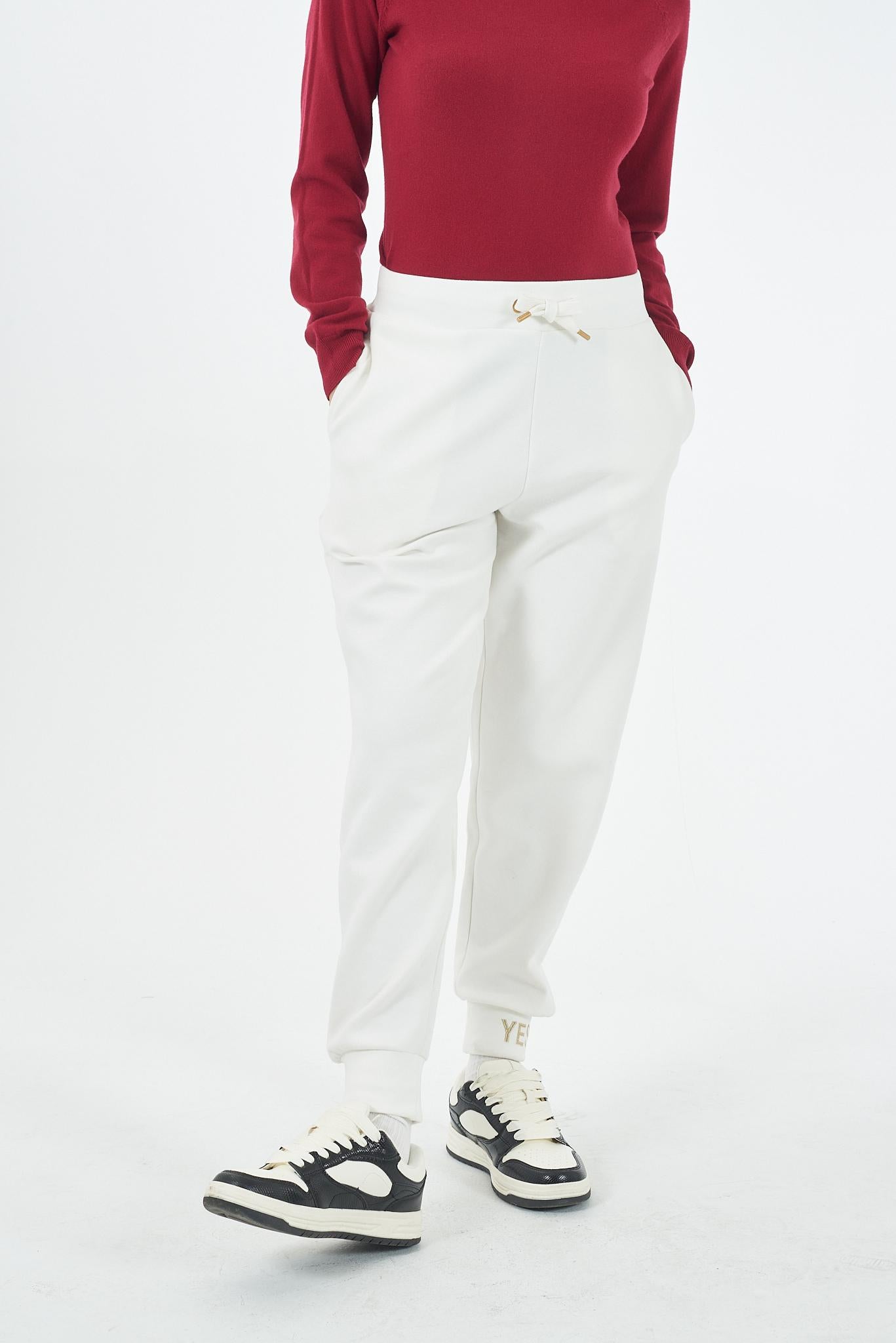 P381 SK00/0157 YES ZEE