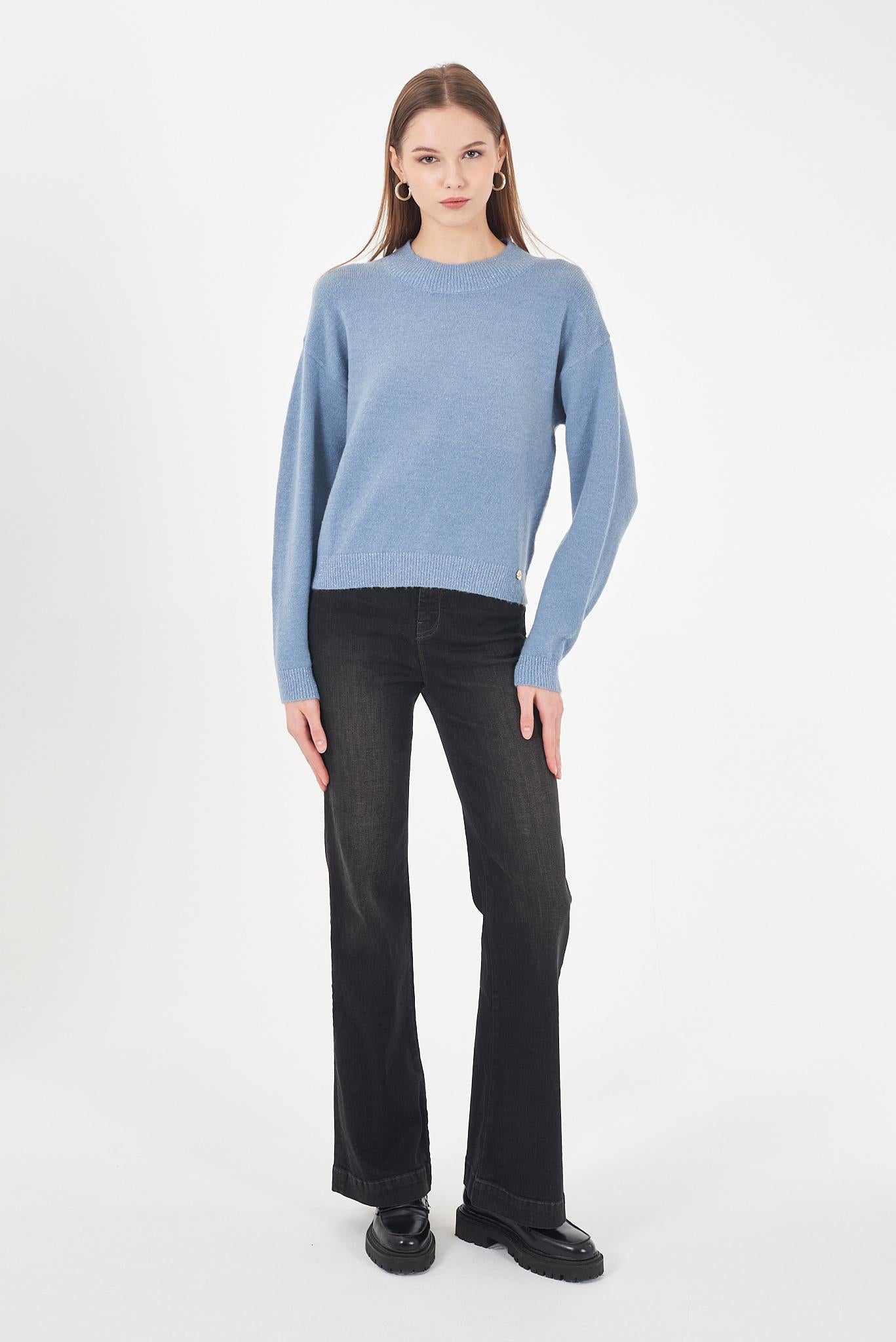 M003 BT00/0633 YES ZEE