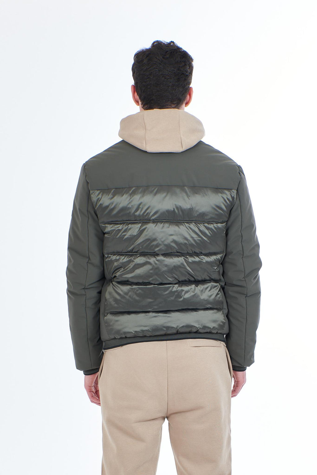 J851 O100/0905 YES ZEE