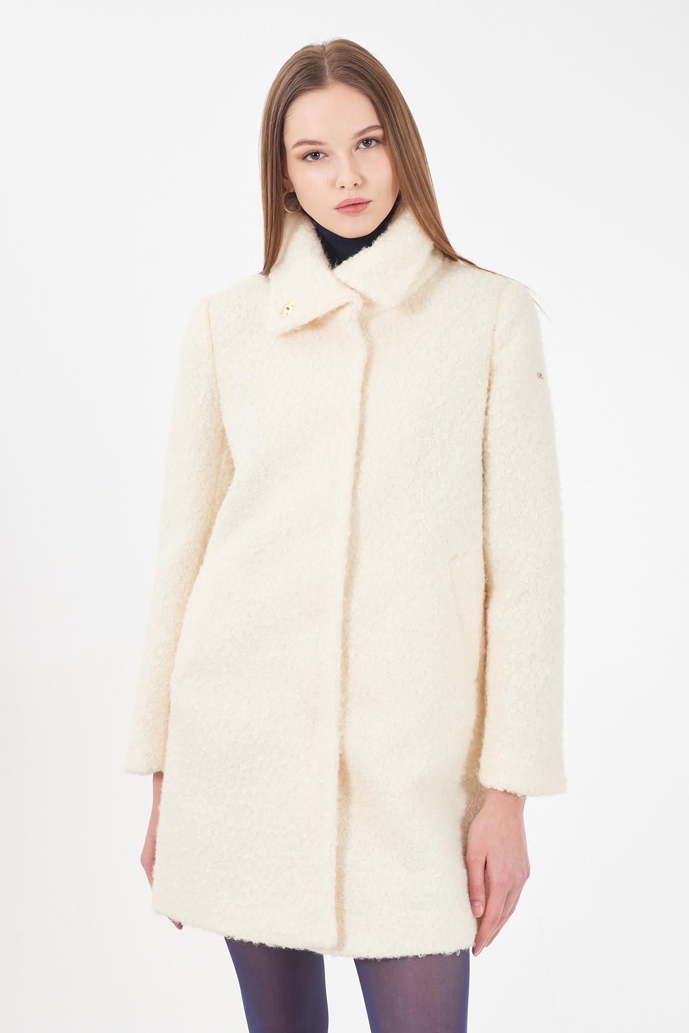 O056 KG00/0157 YES ZEE