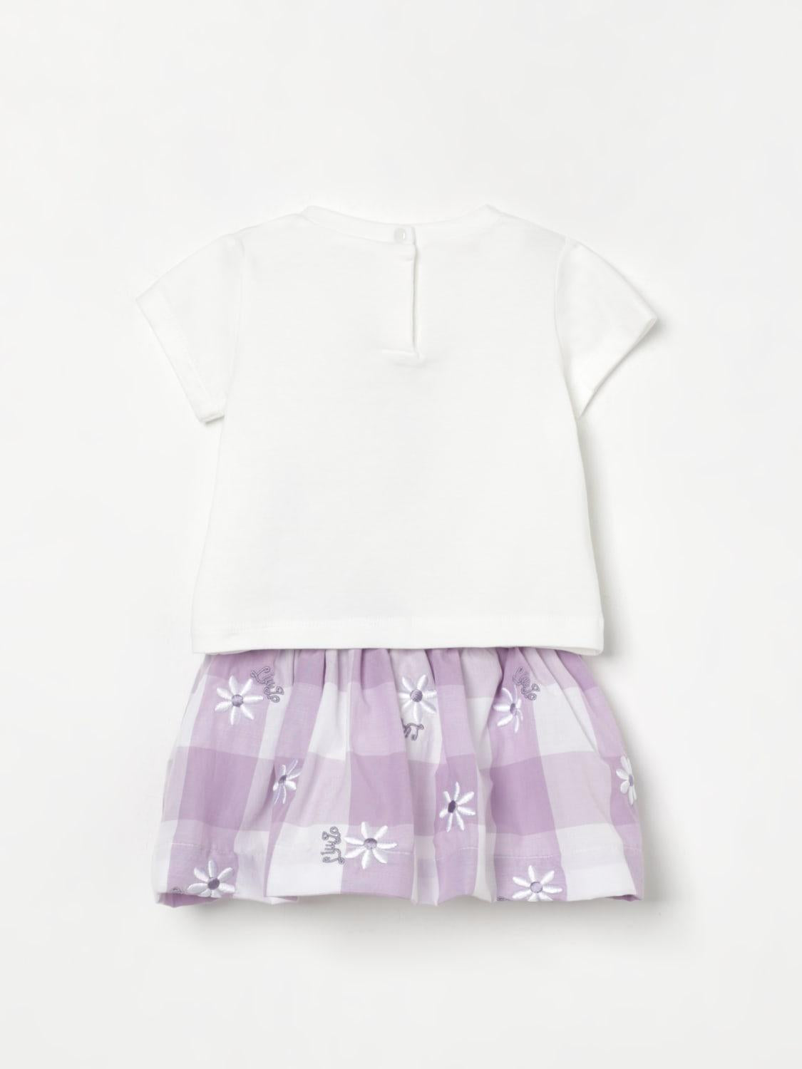 COMPL. TSHIRT+GONNA 