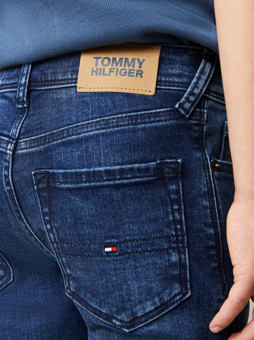 KB0KB09041T/1BJ TOMMY HILFIGER