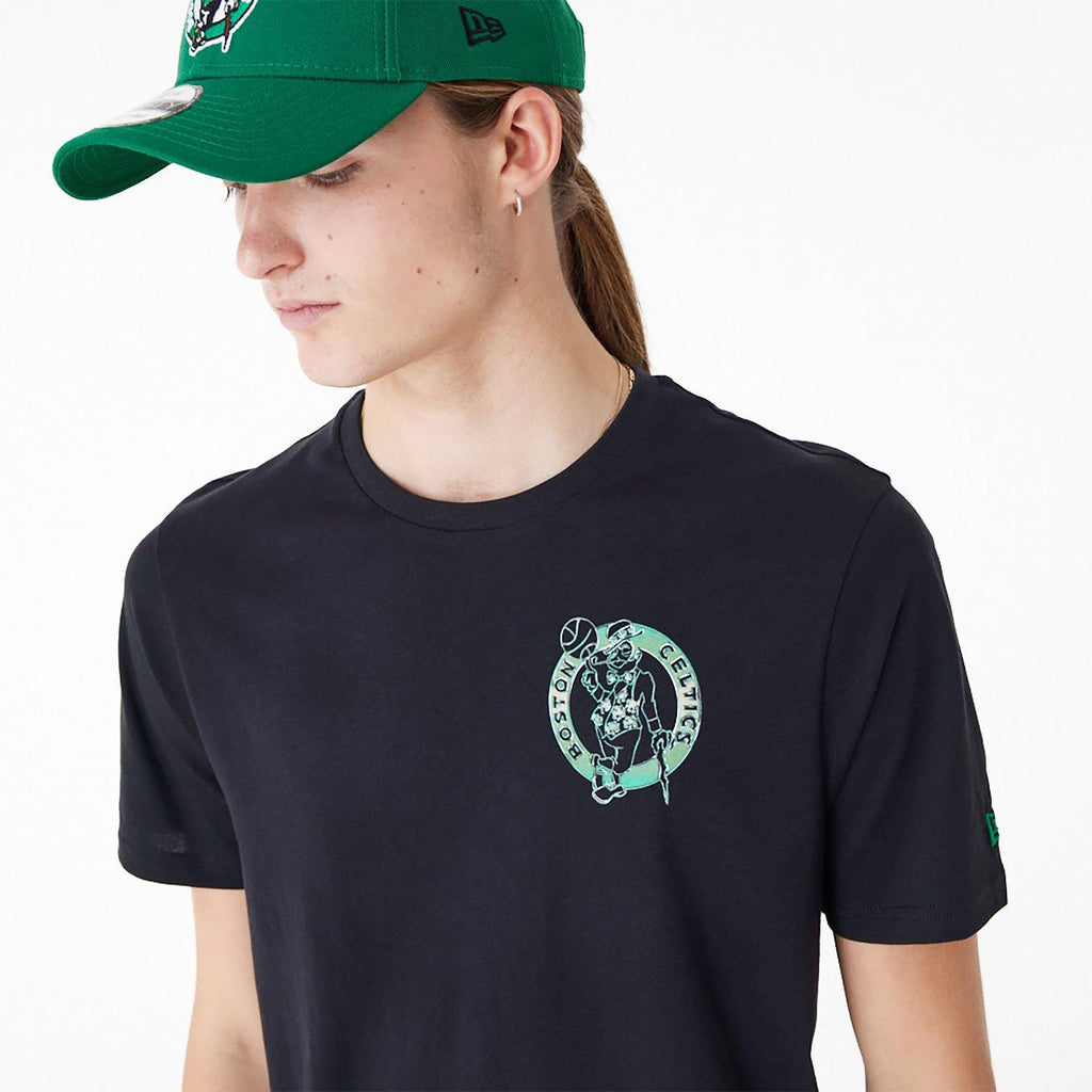 NBA HOLOGRAPHIC OS TEE BOSCEL 60435485/BLKKGR NEW ERA