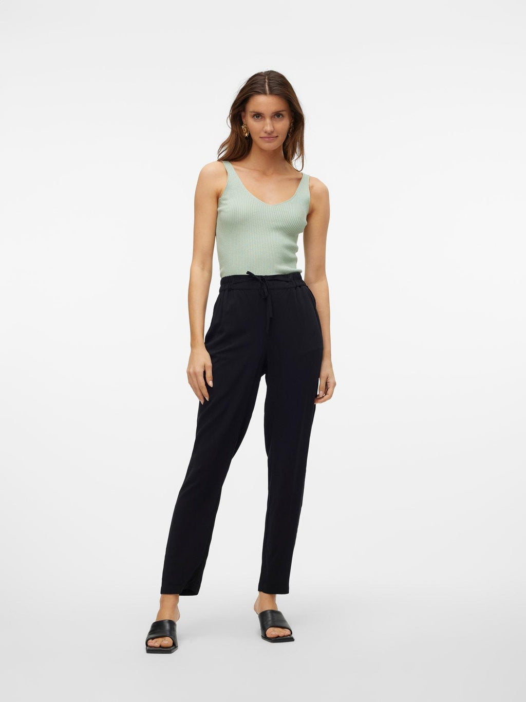 10302045/Black VERO MODA