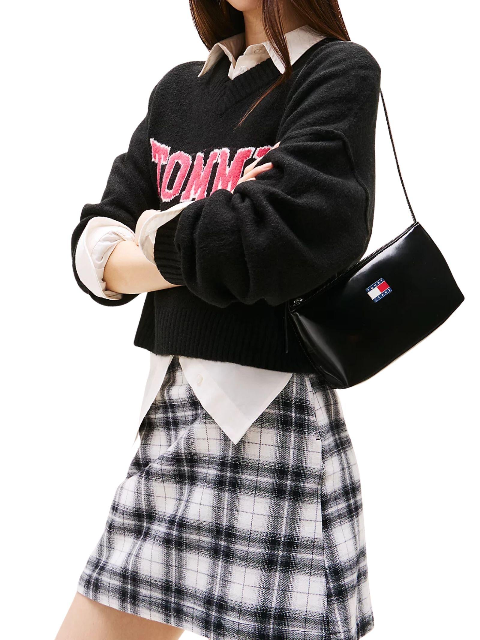 TJW MUST SHOULDER BAG AW0AW17866/BDS TOMMY JEANS