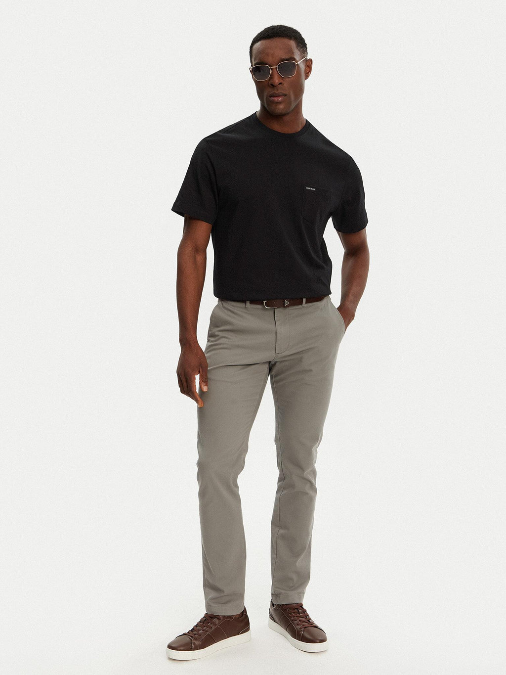 M5RI74K8FQ4/JBLK GUESS