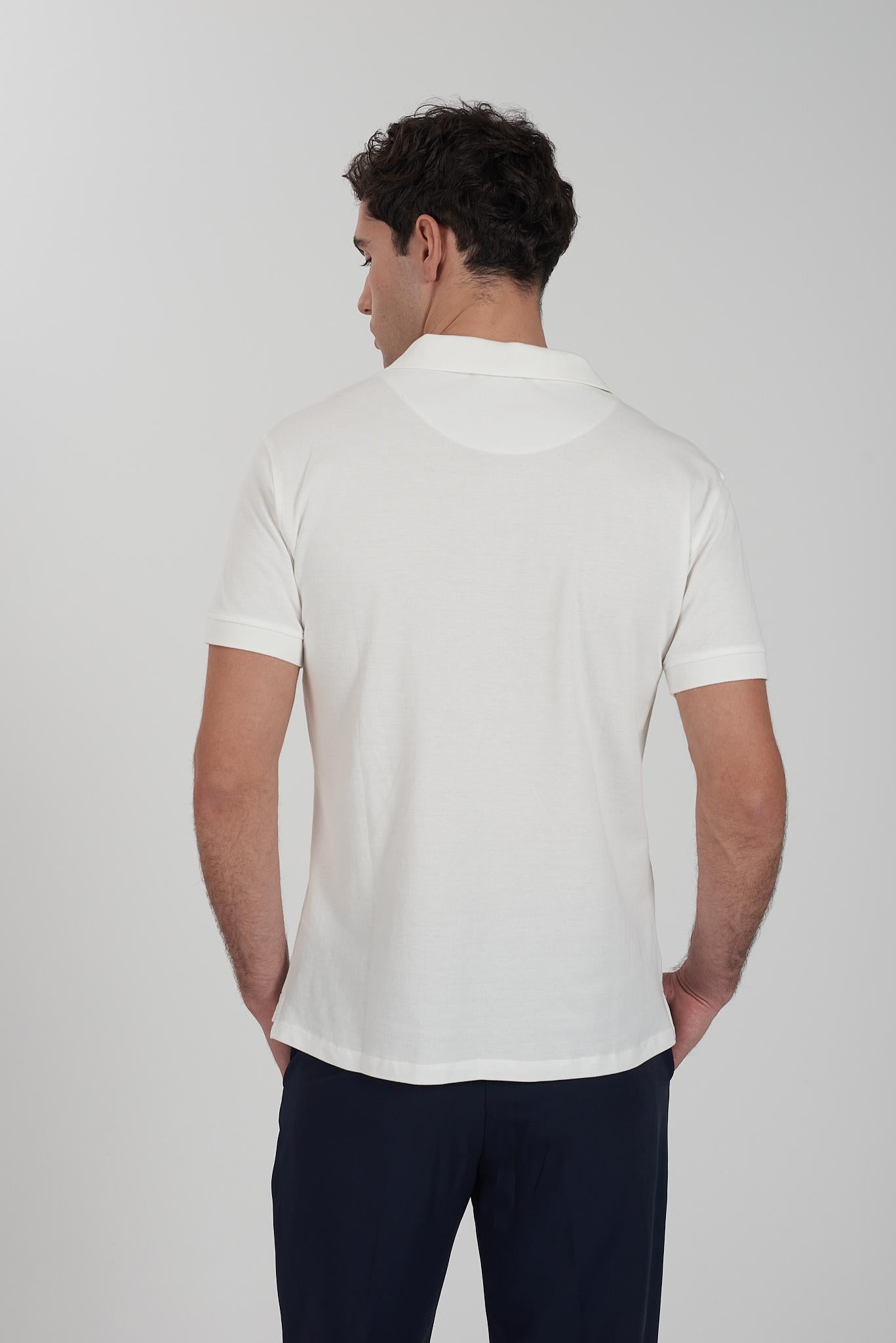 T767 TS00/0107 YES ZEE